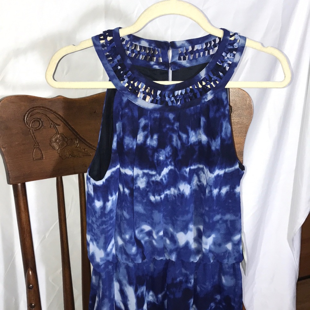 Classic Braid Anne Klein Shades of Blue Printed Dress, Fully Lined - Picture 2 of 6